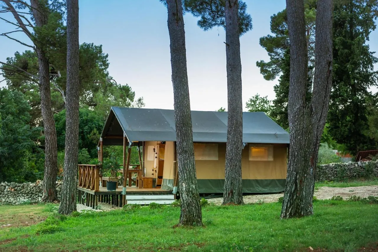 Glamping Tent Bor Barban