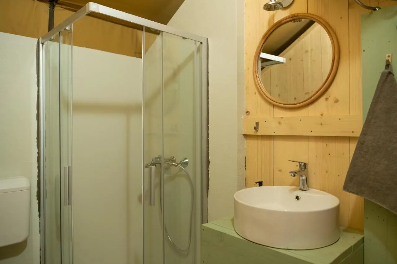 Glamping Tent Bor Barban Lüks kamp alanı